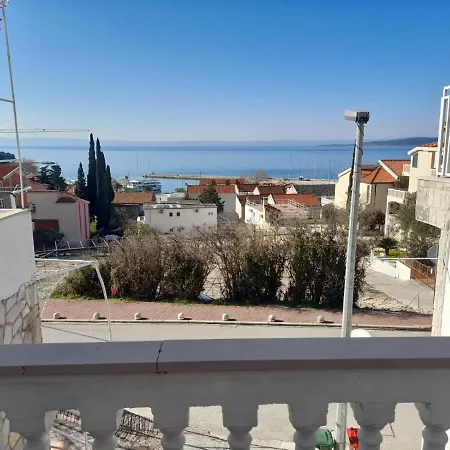Apartment Obiteljske Sobe Zdenko Baška Voda